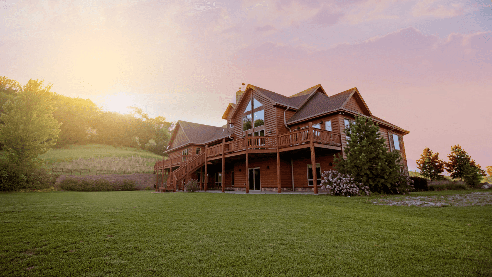 Expert Advice for How to Handle a Bidding War on Your House