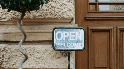 A signage that represents open house
