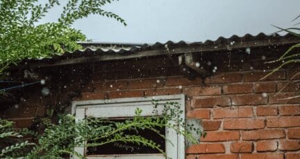 A home that is maintained throughout the seasons with a checklist.