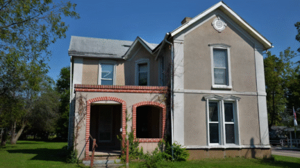 how to sell an ugly house