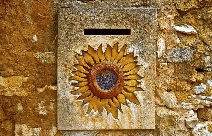 A rustic mailbox with curb appeal.