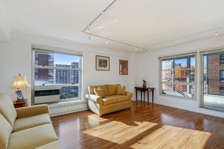 A before staging photo.