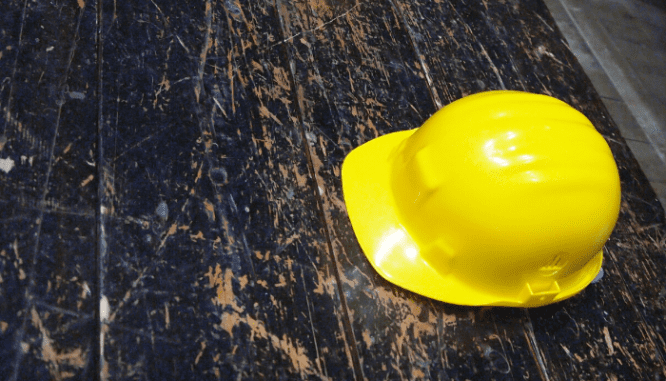 A hat used when adding a guest house.