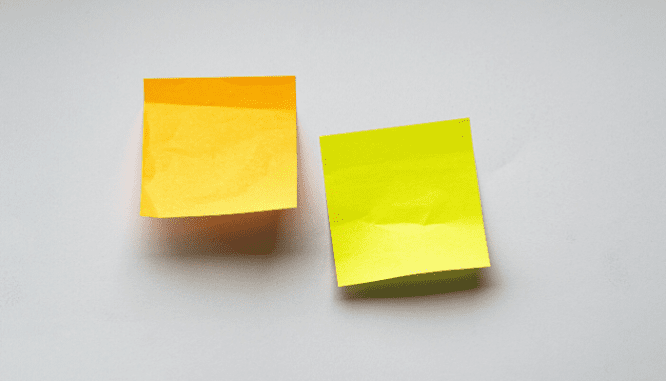 Post it notes used to compare hoas and poas.