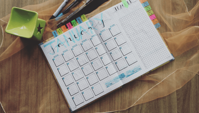 A calendar used when you pay cash for a house.