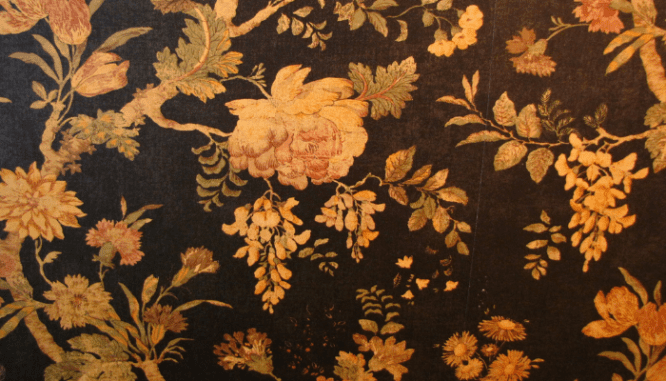 Floral wallpaper that will not increase home value.