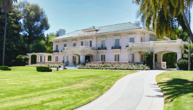 Consider what type and size when figuring out how much house should i buy