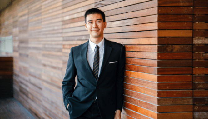 An agent who can help you buy a house in Irvine.