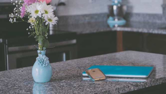 A countertop made with a granite material.