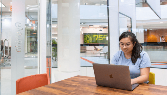 A woman looking up an agent to help buy a house in Baton Rouge.