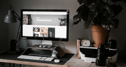 A computer used to find a Realtor online.