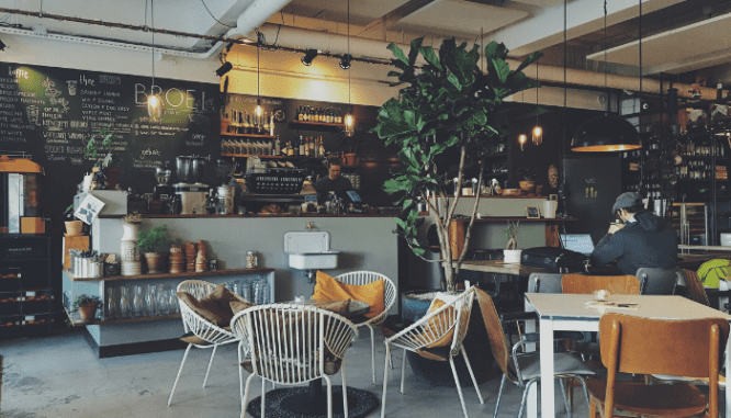 A coffee shop in a place you can move to.