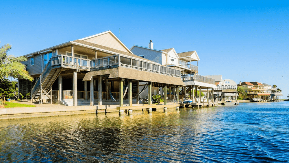 Selling a Flood-Damaged House: 7 Steps to Follow