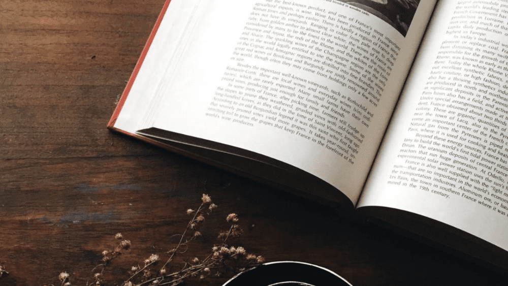 Best Real Estate Books for Buying, Selling, and Investing in 2026