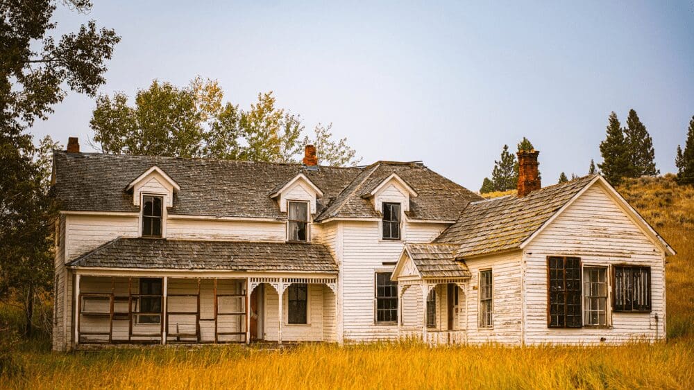 How to Sell a House That Needs Work Without a Complete Overhaul