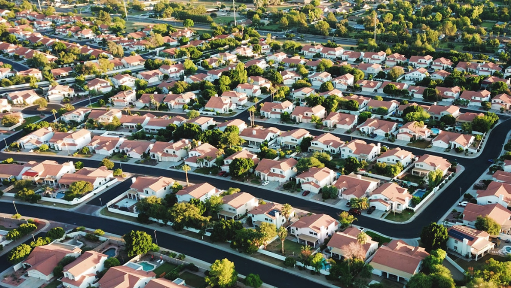 Why Are HOA Fees So High? A Homebuyers Guide