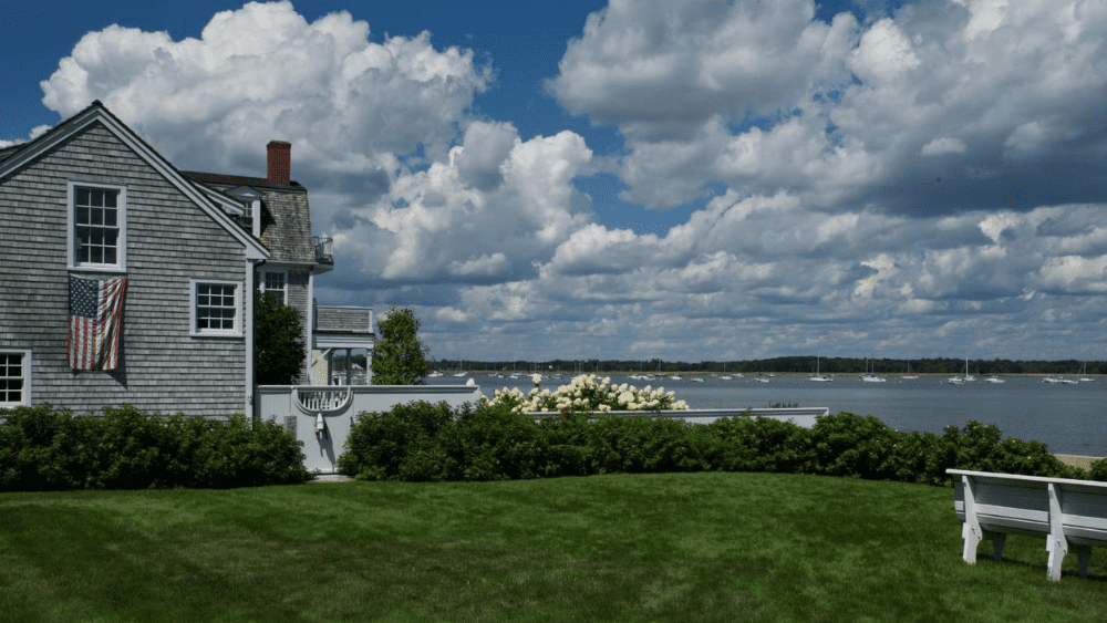 Selling Your House Off-Market: Is It Right for You?