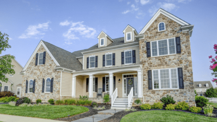 An image of a residential house in Norfolk, where home sellers can work with a cash home buyer to sell their house