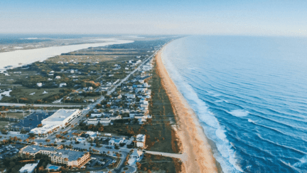 Port Saint Lucie, where home sellers can work with a cash home buyer to sell fast