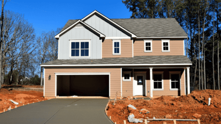 An image of a house in WIlmington where home sellers can work with a cash home buyer to sell their house fast