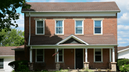 A house that an owner might sell to cash home buyers in Eugene