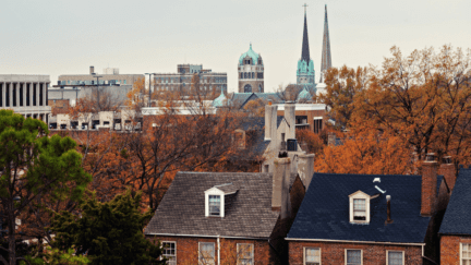 Portsmouth, where home sellers can work with a cash home buyer to sell their house fast