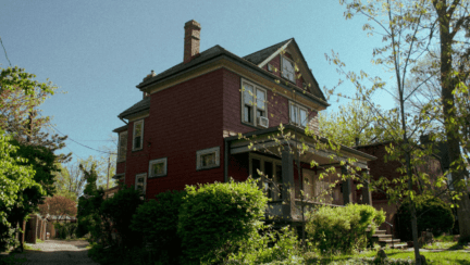 A house that an owner might sell to cash home buyers in Stow, OH