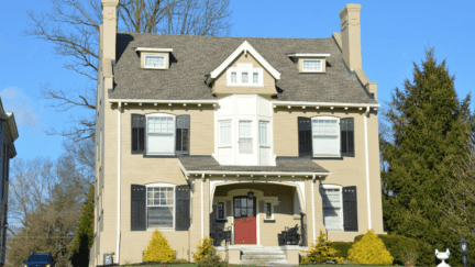 A home that an owner might sell to cash home buyers in Bakersfield