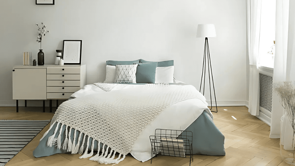 staged bedroom to help sell a house fast in Peachtree