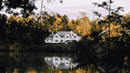 Chesterfield, where home sellers can work with options to sell fast