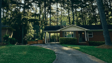 A house that an owner might sell to We Buy Houses in Conyers GA