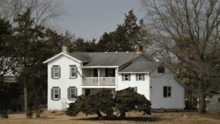 A photo of a house to represent the cost of selling a house in San Antonio