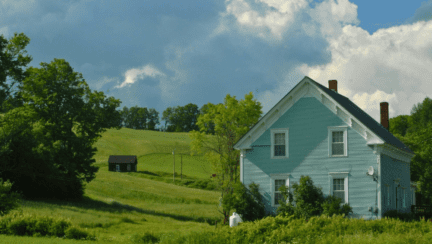 A photo of a house to represent the cost of selling a house in Vermont