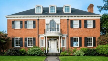 A photo of a house to represent the cost of selling a house in St Louis