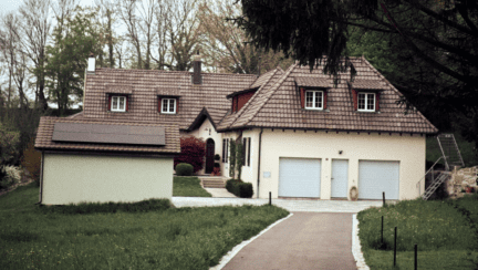 A house that needs the services of estate sale companies in Pasadena CA