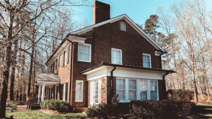 A photo to represent the best time to sell a house in washington dc