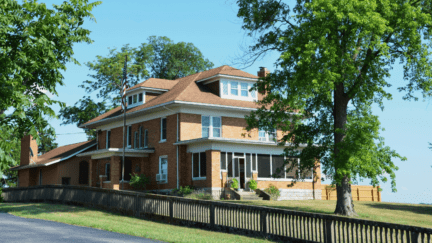 A house that needs the services of estate sale companies in Arlington, TX