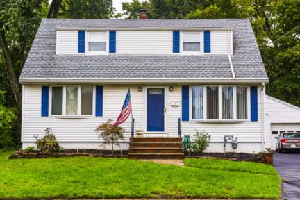 A house whose owner wants to sell for cash in Bordentown