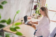 A home buyer writing a gift letter for mortgage