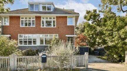 A house in Fort Worth, where homeowners can choose to sell their house for cash