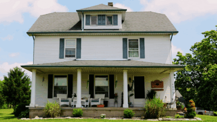 A house that an owner might want to sell to we buy houses companies in Plantation