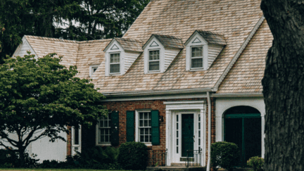 A house that an owner might want to sell to we buy houses companies in Brooklyn Park, MN