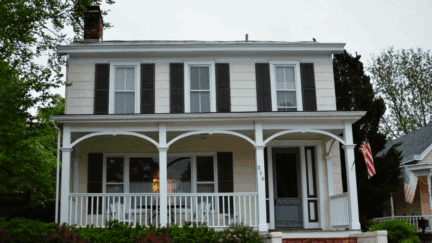 A house that an owner might sell to we buy houses companies in Apple Valley, CA