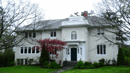 A house that an owner might sell to we buy houses companies in Santa Rosa