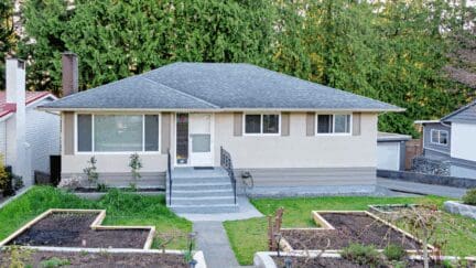 A home in Mount Sterling, where homeowners can opt to sell for cash