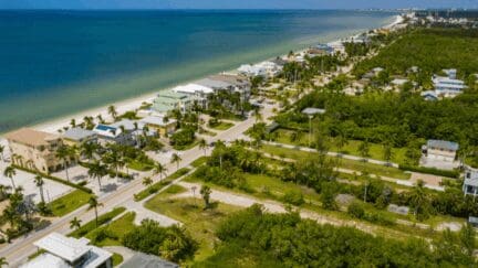 Holiday, FL, where home sellers can work with a we buy houses company to sell their house fast