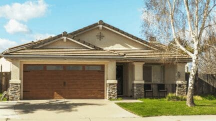 A house whose owner might sell to we buy houses companies in Garden Grove