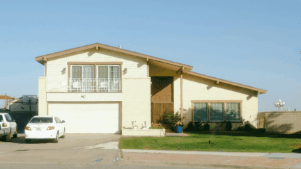 A house whose owner might sell to we buy houses in Arnold