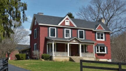 A house that an owner might sell to we buy houses in Renton