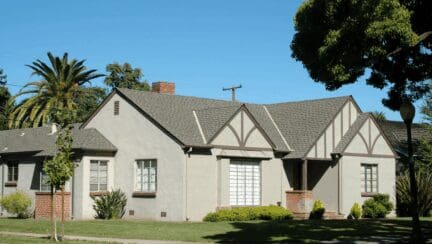 A house that an owner can sell to we buy houses companies in Costa Mesa CA